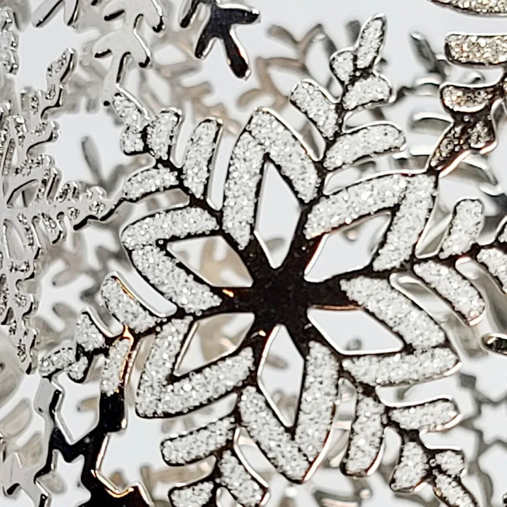 Bath & Body Works‎ SNOWFLAKE Pedestal Candle Holder Glitter Silver Christmas